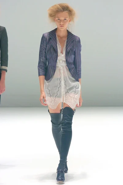 Look 5